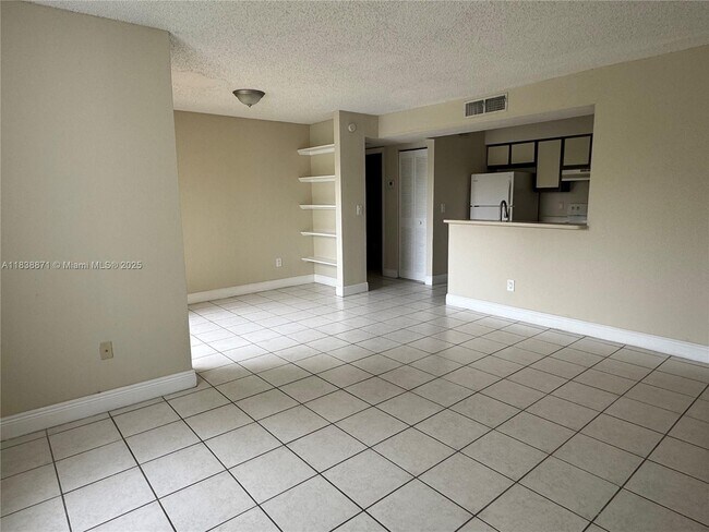 Building Photo - 1249 SW 46th Ave