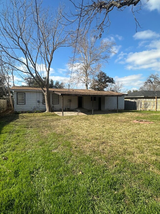 Building Photo - Charming Home in Temple Tx with 3 bedrooms...