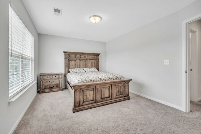 Building Photo - 351 Intrepid Ct