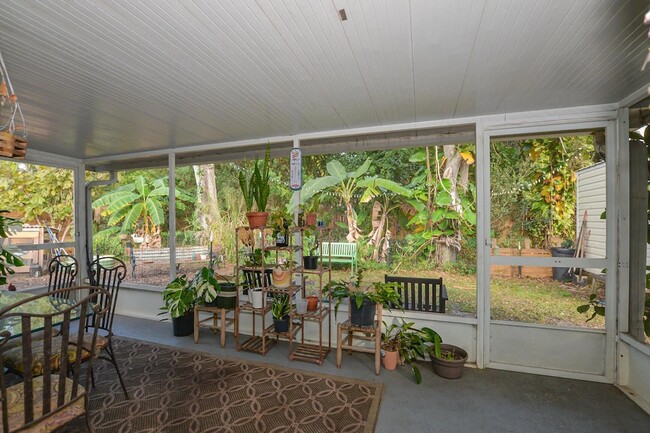 Building Photo - 2386 28th Ave SW