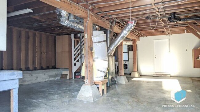 Building Photo - 439 Princeton St