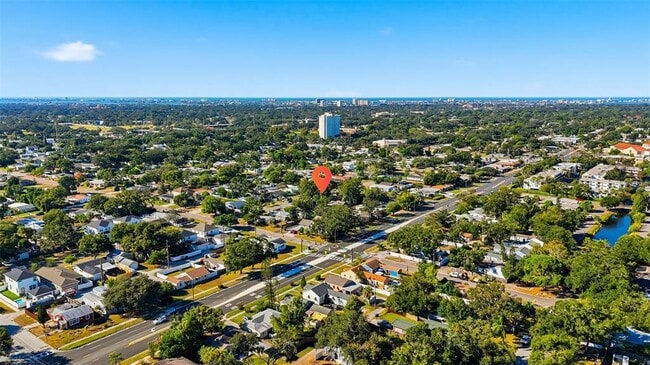 Building Photo - 5548 Dartmouth Ave N