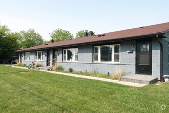 Building Photo - 260 N Slusser St
