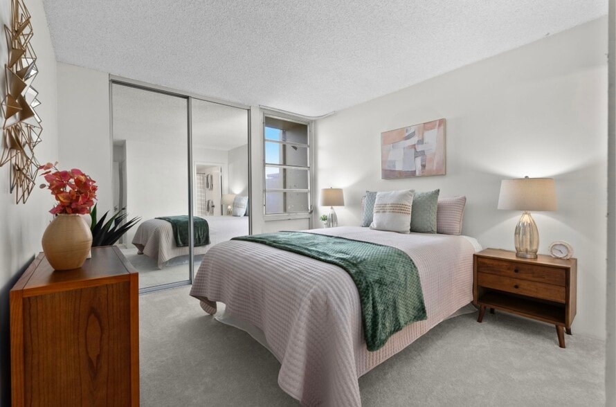 Master Bedroom - 3161 Ala Ilima St