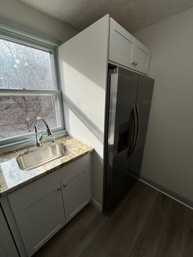 Building Photo - Beautiful 4 Bedroom 1.5 Bath House in Pottstown!