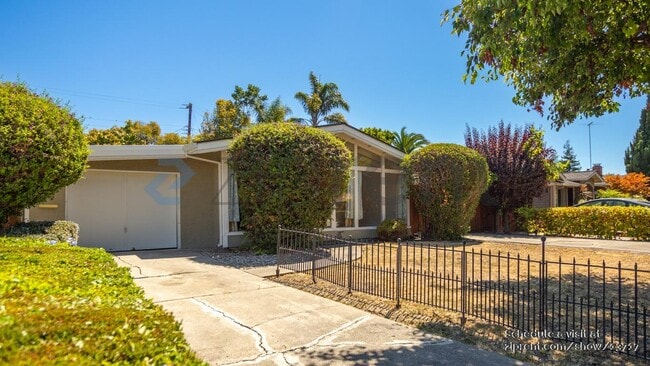 Building Photo - 672 Borregas Ave