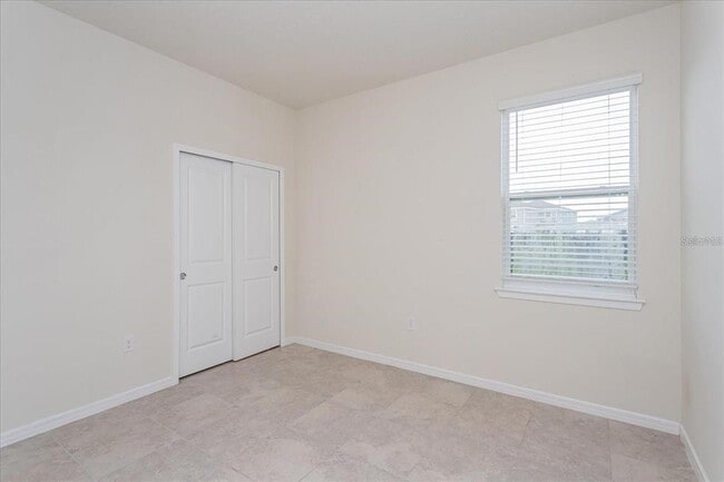 Building Photo - 2501 Southlawn Ln