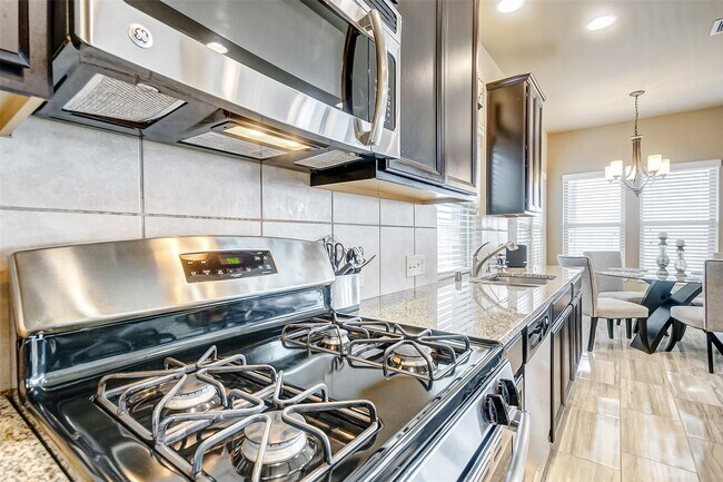 Building Photo - 19611 Travis Cannon Ln