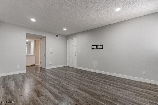 Building Photo - 7905 Idledale Ct