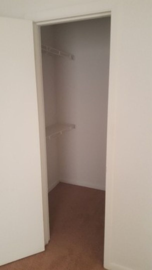 Building Photo - Lexington Place - 1615