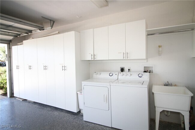 Building Photo - 1645 Mullet Ct