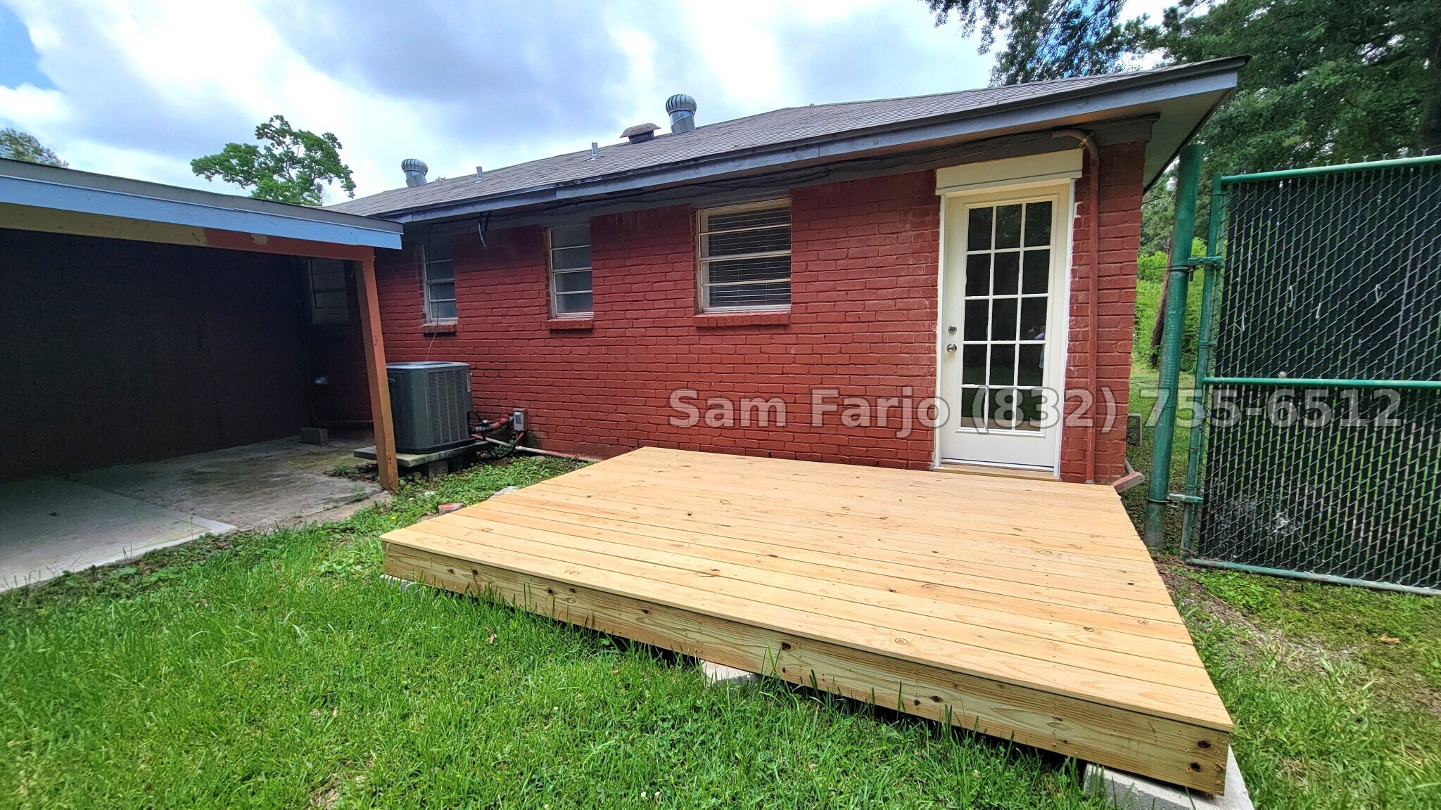Building Photo - 2100 Hill Top Ct