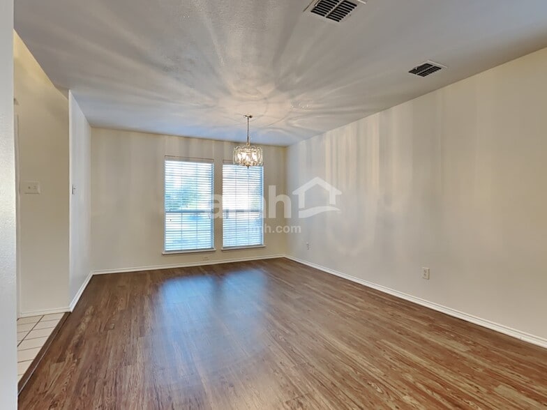 Building Photo - 1135 Trinity Trl