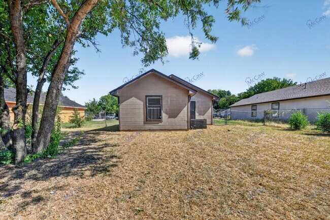 Building Photo - 5304 Carol Ave