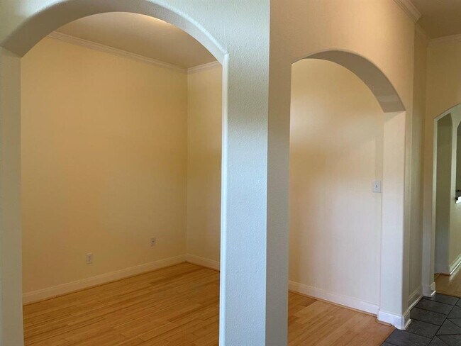 Building Photo - 5306 Chasewood Dr