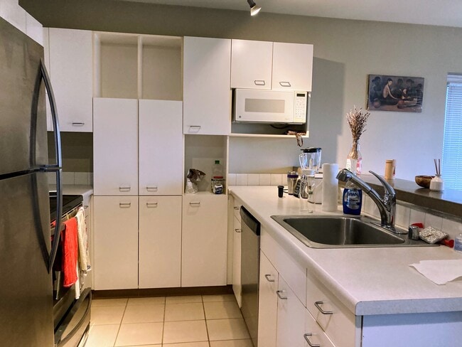 Lots of storage in the kitchen - 2440 Western Ave