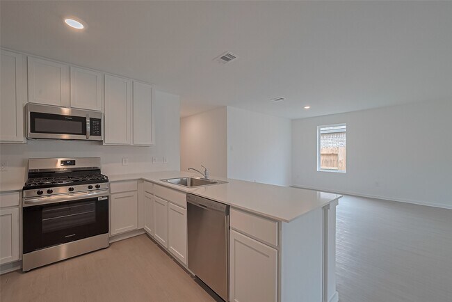 Building Photo - 28930 Rustic Windmill Wy