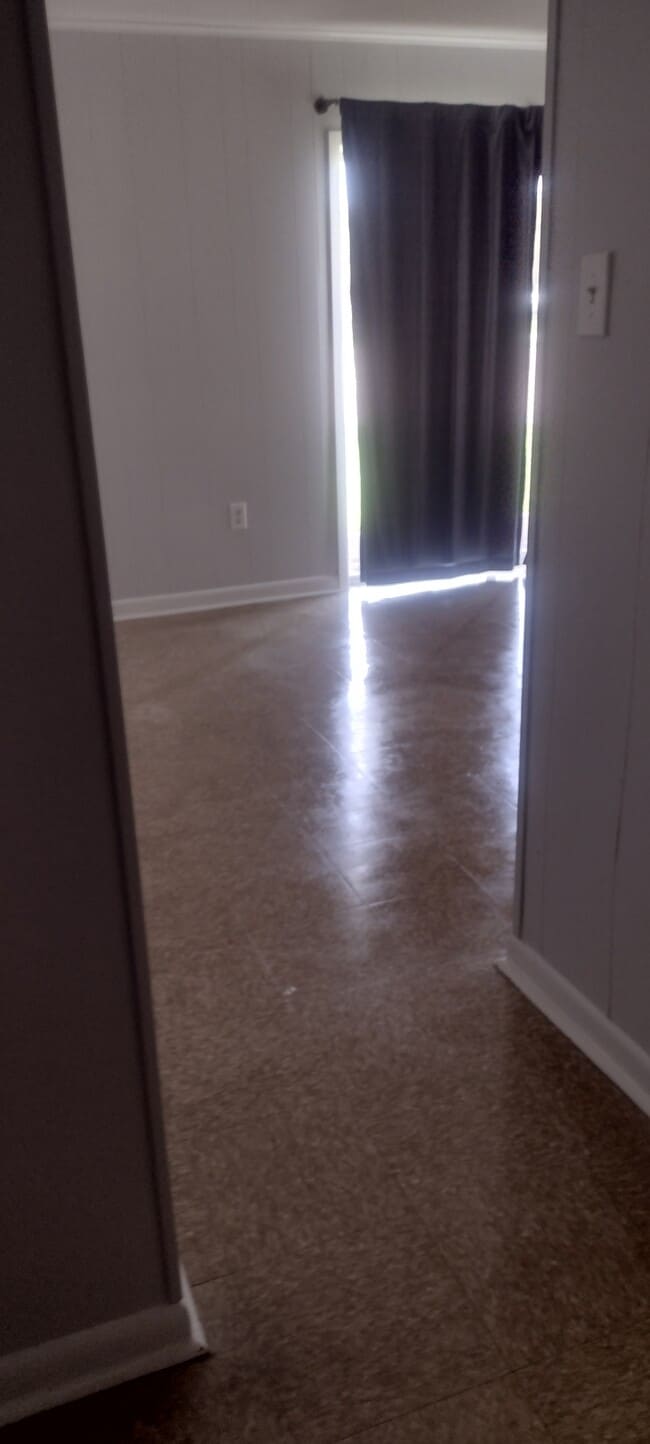 Building Photo - 141 Clinton Ct