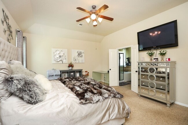 Building Photo - For Lease | 4 Bed, 2 Bath | 2,449 Sq Ft | The Woodlands Creekside Community |