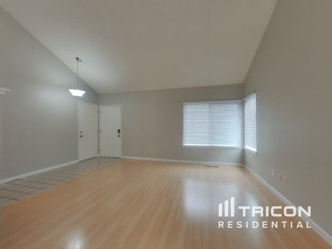 Building Photo - 801 Newport Way