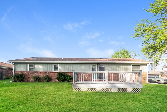 Building Photo - 128 Creek View Ct