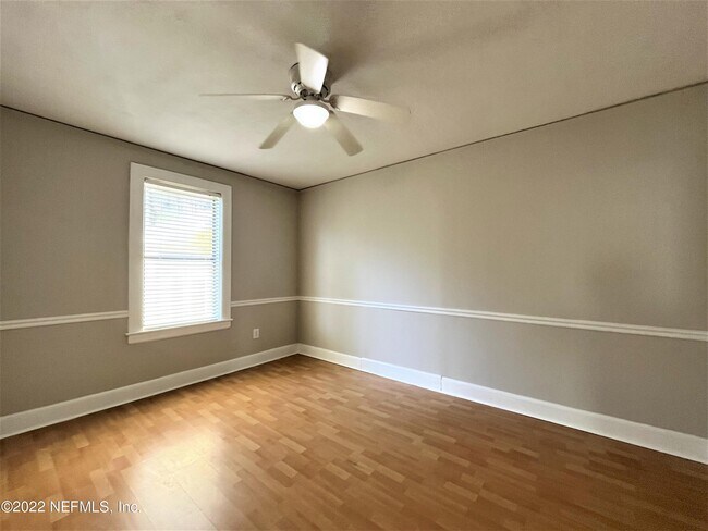 Building Photo - 5324 Fremont St