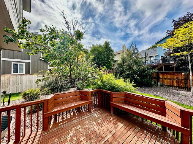 Building Photo - "Charming 3-Bed Highlands Ranch Home with ...