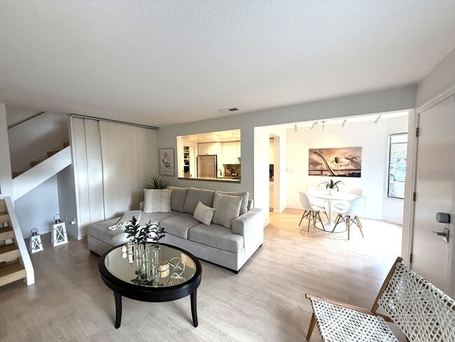 Building Photo - UPDATED TWO BEDROOM / ONE BATH TWO-STORY CONDO IN CAPTAINS COVE