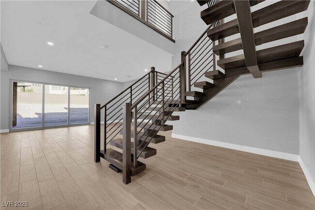 Building Photo - 10648 Stone Ledge Ave