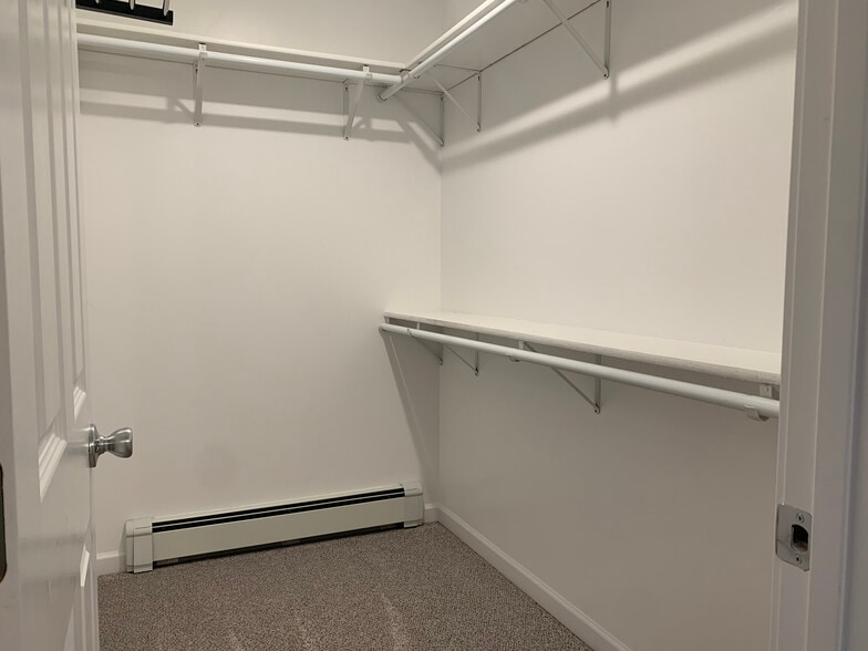 Building Photo - 1515 S Clearwater Ave