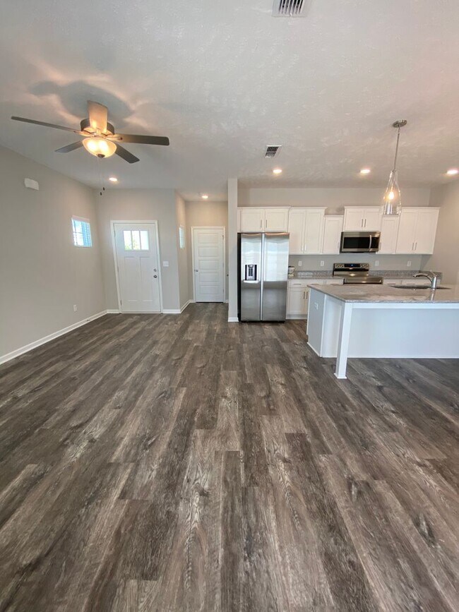 Building Photo - 1802 Streamsong Dr