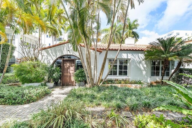 Building Photo - 1024 Lenox Ave.