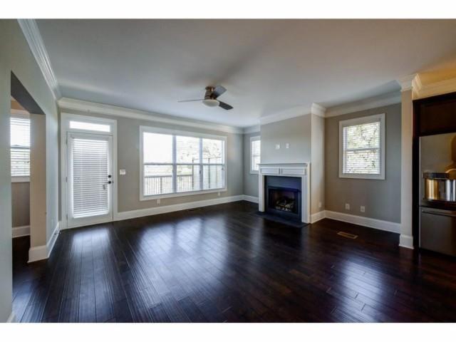 Building Photo - 1295 Linden Ct
