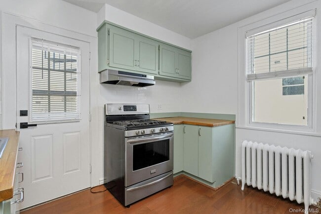 Building Photo - 55 N High St