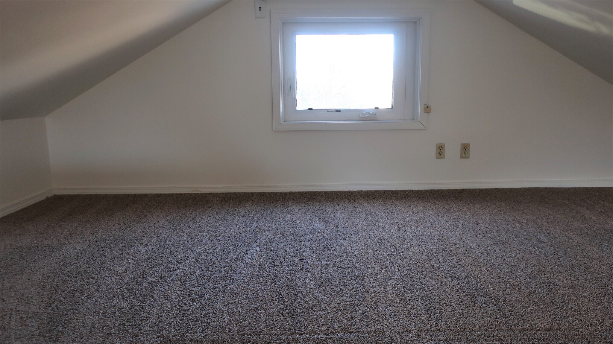 Building Photo - 1019 W Park St