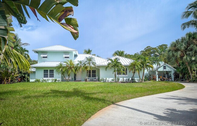 Building Photo - 16672 78th Dr N