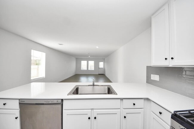 Building Photo - 248 Hazy Pnes Ln