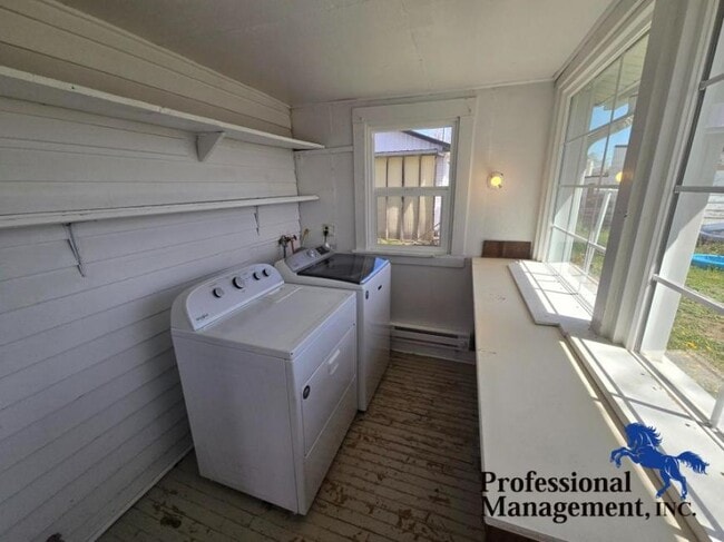 Building Photo - 3 bedroom in Billings MT 59105
