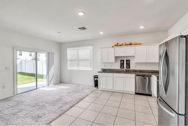 Building Photo - 1124 Merrill St