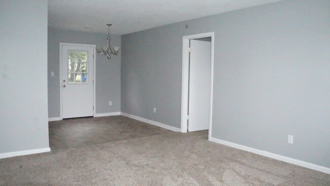 Building Photo - Cute Home in Great Area of Oak Grove