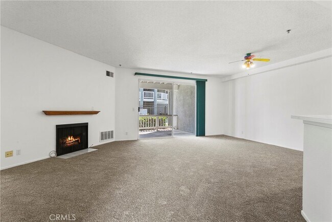 Building Photo - 10371 Garden Grove Blvd