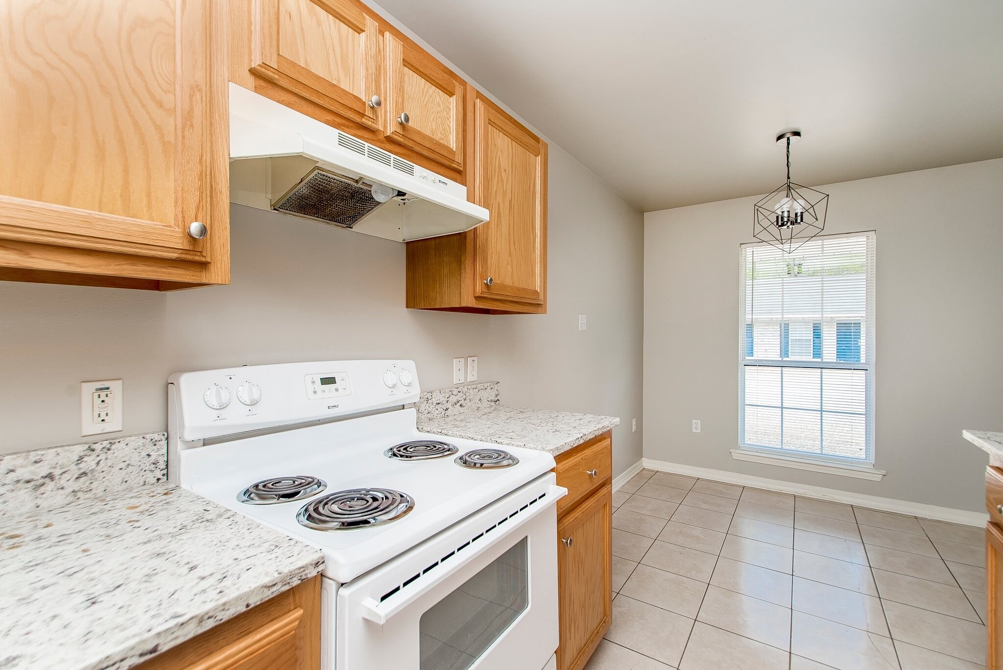 Building Photo - 48283 Alack Ln