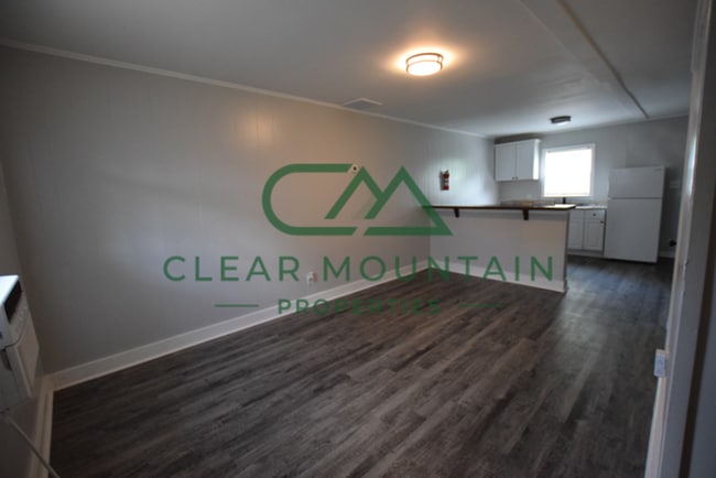 Building Photo - Move-in Special! Limited-Time Leasing Offer