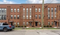 Building Photo - 905 Grundy St