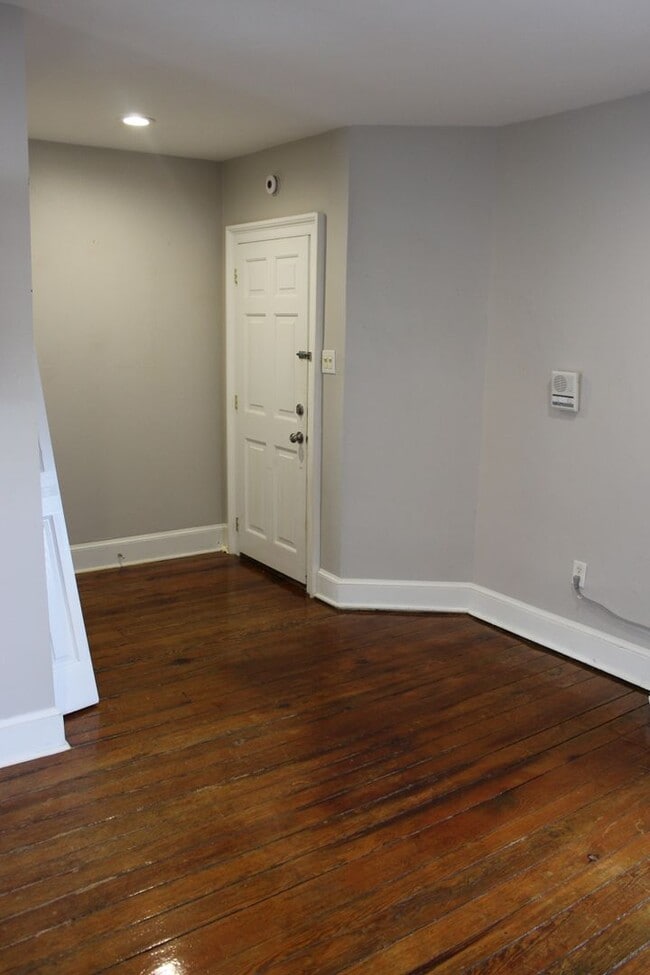 Building Photo - 319-321 S. Washington Street