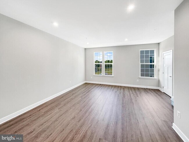 Building Photo - 1785 Atlas Dr