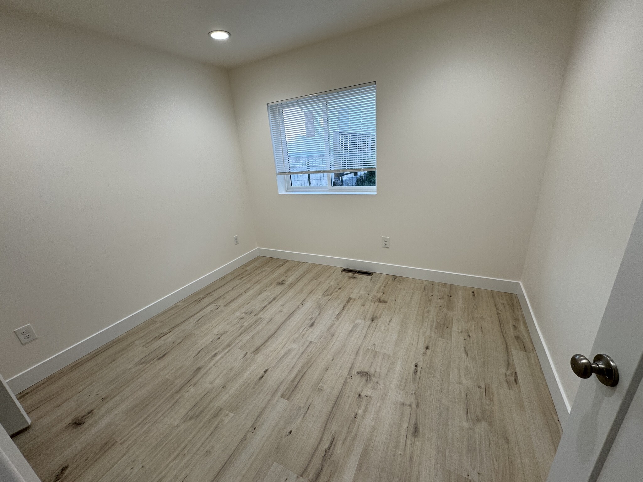 Building Photo - 515 Koneta Ct