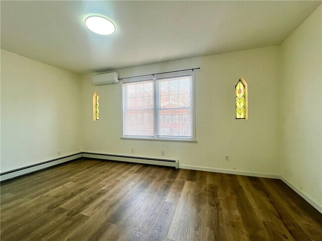 Building Photo - 1932 E 29th St