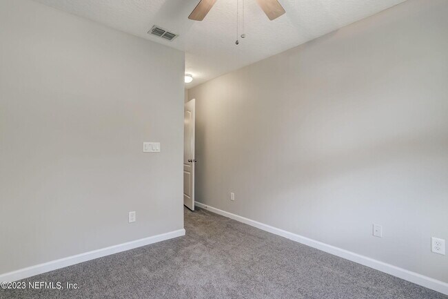 Building Photo - 4220 Plantation Oaks Blvd
