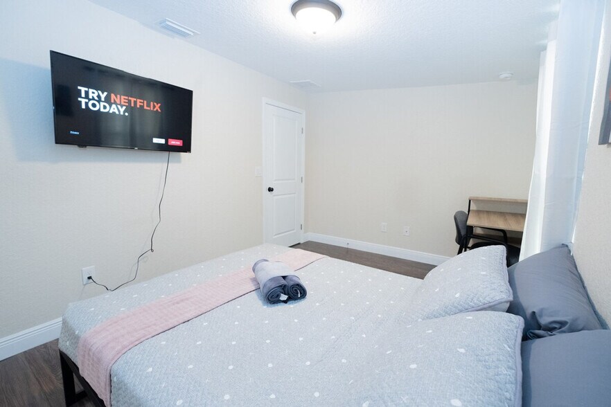 Building Photo - 3409 N 12th St